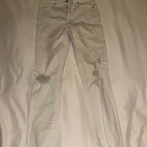 Abercrombie & Fitch White Skinny Jeans